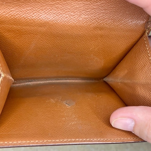 Louis Vuitton Monogram Wallet - Picture 5 of 8